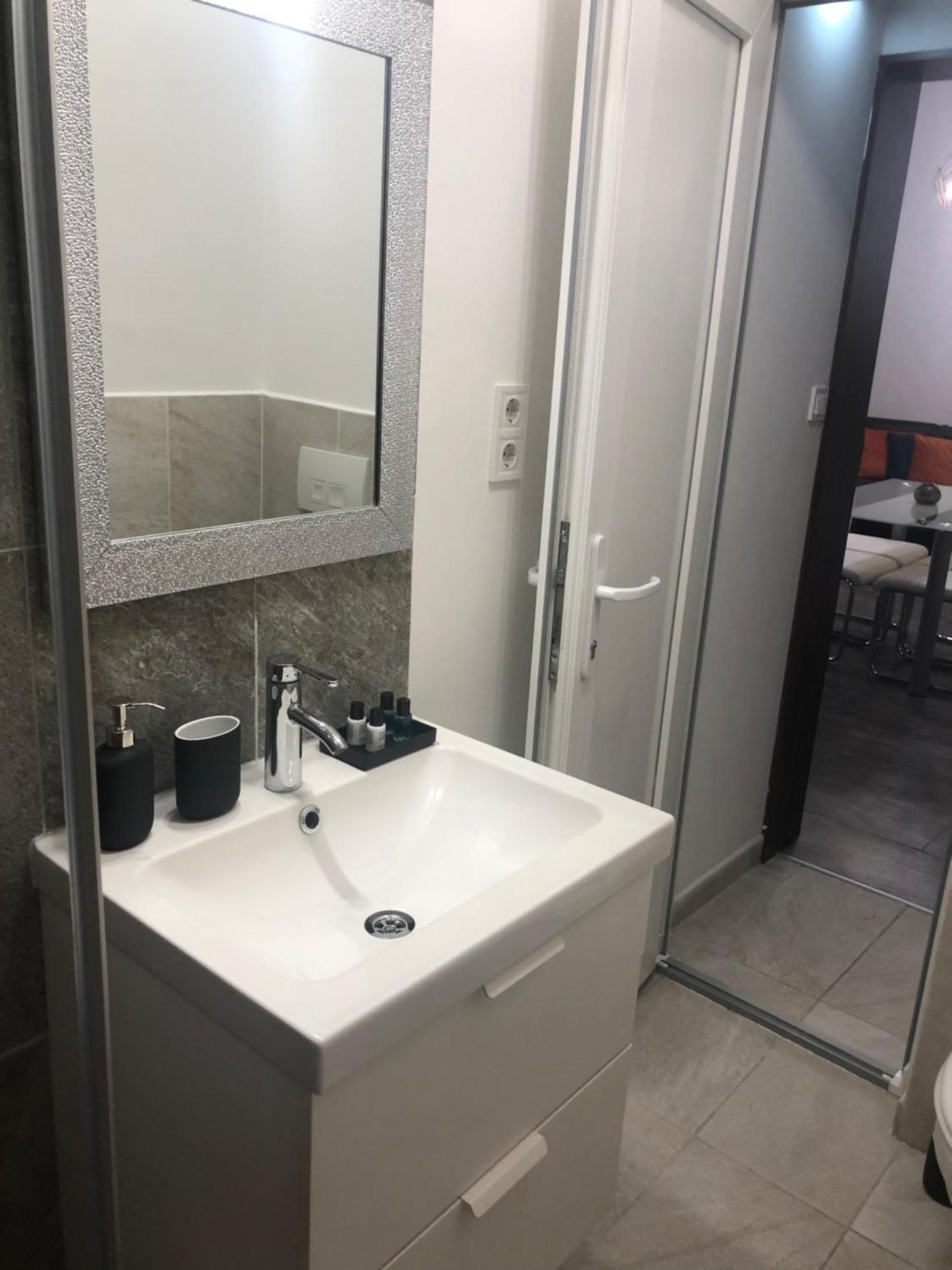 Dohany Apartment Deluxe Boedapest Buitenkant foto